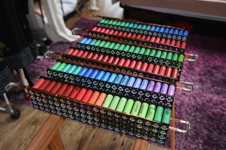 Glubux-batteries2-750x500